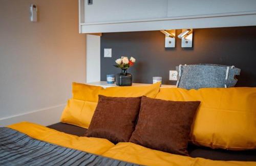 Klitten Alquiler De Eote | Hausboot Skyline