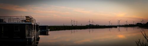 Wangerland Apartamento | Hausboot Wangermeer Nordsonne12 mit Sauna