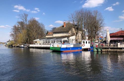 Werder Alquiler De Eote | Hausboot Yacht Werder