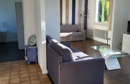 Vendays-Montalivet Casa | Haut de Villa+jardin Montalivet 4 Couchages+piscine à 850m Océan/350m du Marché