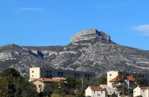 Aubagne Apartamento | HAUT DE VILLA AVEC EXTERIEURS, à Aubagne, pays de Marcel Pagnol