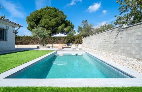 Club Mont-roig Casa | Hauzify I Casa Petis