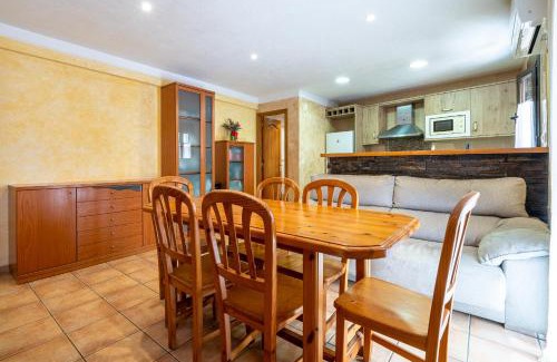 El Perello Casa | Hauzify I Casa Sant Gregori