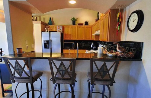 Lake Havasu City Casa | Havasu Hava Saloon pool home
