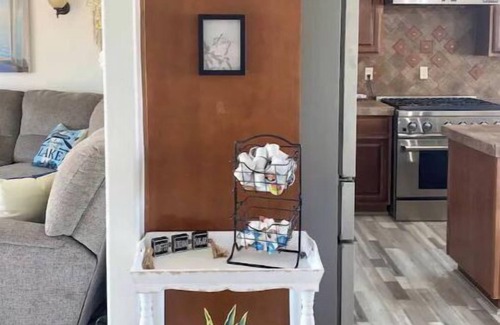 Lake Havasu City Casa | Havasu Oasis ~ Pool & Hot Tub! Sleeps 17! BOOK now for Summer & Fall!