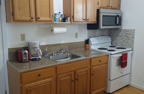 Central Square Cabaña | Have a restful vacation on Oneida Lake: full house, yard, and lakefront property