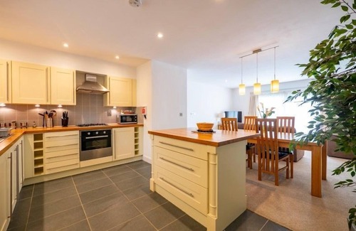 Carnon Downs Cabaña | Haven - 5 star self catering cottage