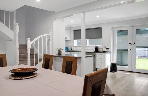 Hamlyn Heights Casa | Haven At Heights / Holiday or Corporate