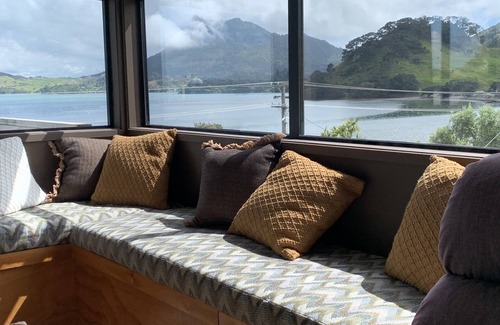 Whangarei Heads Casa | Haven in the Bay: casa de playa frente al mar de 3 dormitorios
