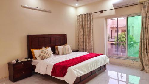 Islamabad Casa | Haven Lodge, 3BR Entire Portion in Bahria Enclave Islamabad