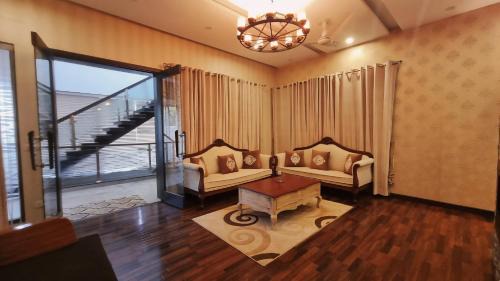 Lahore Casa | Haven Lodge - 5BR Luxury Retreat in DHA Phase 6
