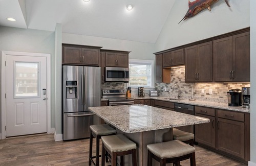 Nags Head Casa | Haven on the Banks: Semi-Oceanfront, Community Pool, Perfect for Wedding Parties