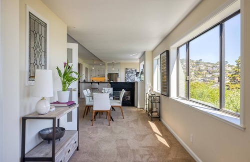 Sausalito Condominio | Haven SF - Stunning Views, Serenity, Minutes to SF