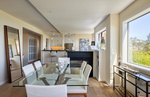 Sausalito Condominio | Haven SF - Stunning Views, Serenity, Minutes to SF
