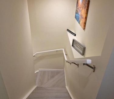 Sage Hill Apartamento | Haven YYC Guest Suite in Northwest Calgary