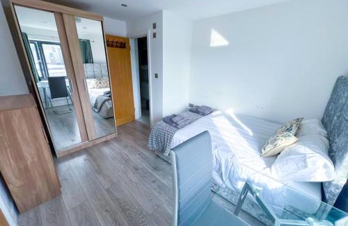 Redbridge Apartamento | HavenEase
