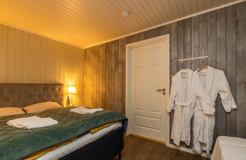 Herøy Casa | Havkanten Gjestehus