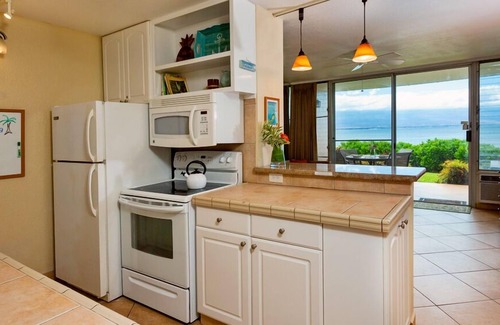 Maalaea Condominio | Hawaii Life Rentals Presents Island Sands 110