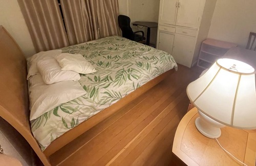 Diamond Head - Kapahulu - St. Louis Casa | Hawaiian private Room in great location Kaimuki