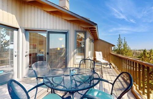Redmond Casa | Hawk's Landing