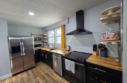 Oak Ridge Casa | Hawkeye Lodge of Oakridge