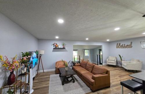 Oak Ridge Casa | Hawkeye Lodge of Oakridge