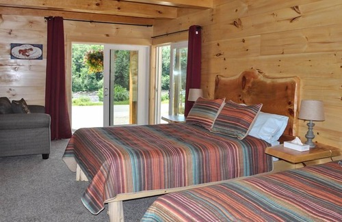 The Forks Cabina | Hawks Nest Lodge And Restaurant