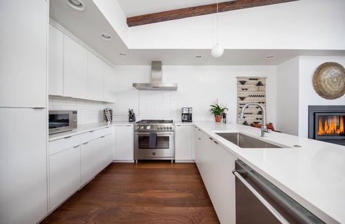 Hood River Casa | Hawks Perch - New Downtown Modern, Panoramic View