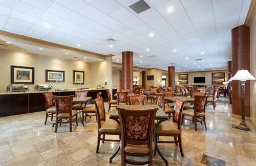 Palm Beach - West Palm Beach Hotel | Hawthorn Extended Stay by Wyndham West Palm Beach