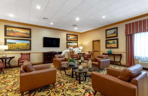 Palm Beach - West Palm Beach Hotel | Hawthorn Extended Stay by Wyndham West Palm Beach