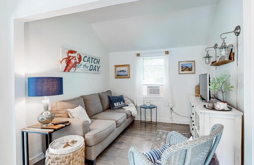 Eastham Casa | Hay Cottage