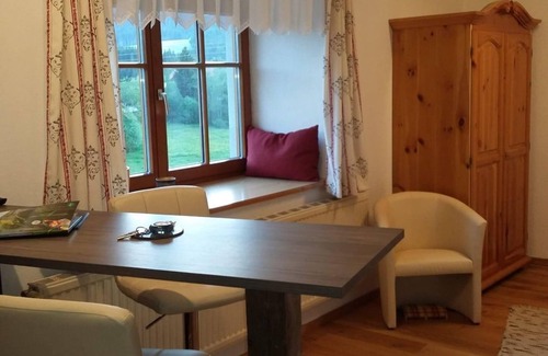 Zeutschach Apartamento | Hay flower room (double room) - Tonibauer