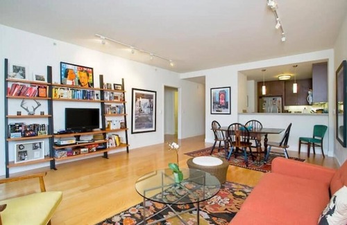 Civic Center Apartamento | Hayes Valley 1 BR with Private Deck - San Francisco Life Real Estate
