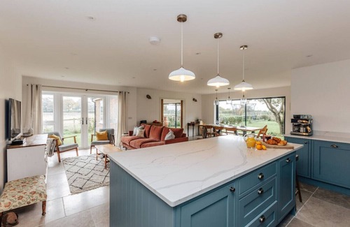 Frieth Casa | Hayfield - country house sleeping 8