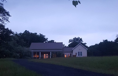 Linden Villa | Hazegrov in Virginia Horse and Wine Country