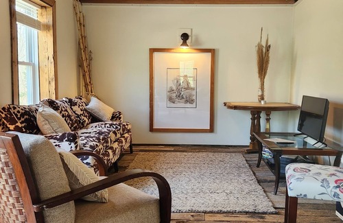 Linden Villa | Hazegrov in Virginia Horse and Wine Country
