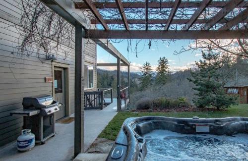 Hood River Casa | Hazel House home