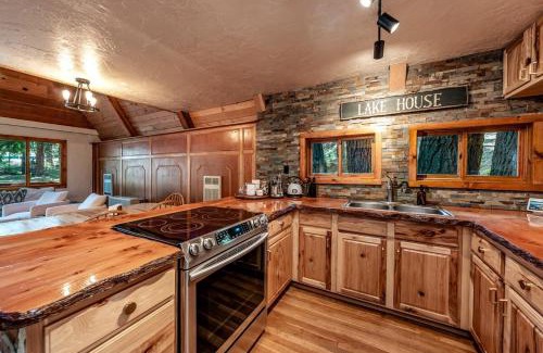 Sierra Cedars Casa | Hb Hideaway Boho Treehouse Vibes In The Pines