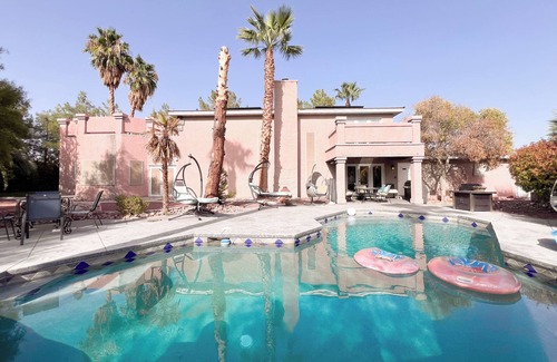Spring Valley Casa | Equipos deportivos, grupos de negocios, reuniones familiares, 8-24 personas, piscina / jacuzzi, vehículos recreativos