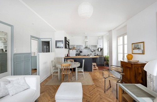 Saint Seurin - Fondaudege Apartamento | Burdeos centro, piso con encanto con patio
