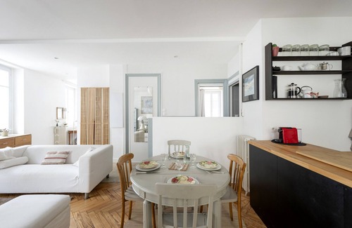 Saint Seurin - Fondaudege Apartamento | Burdeos centro, piso con encanto con patio