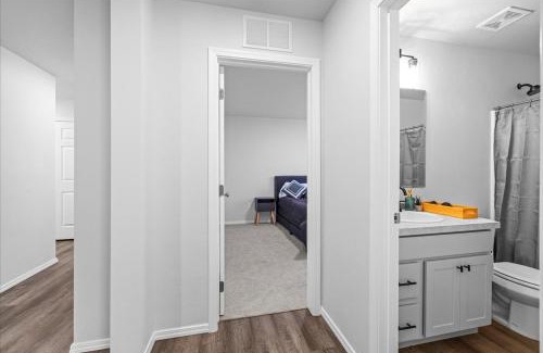 Caldwell Casa | Heart of Caldwell- HotTub-Fenced Yard- Spacious