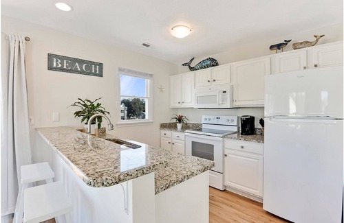 Corolla Light Casa | Heart of Corolls~Walk To Beaches Enjoy Unmatched Corolla Light Resort Amenities
