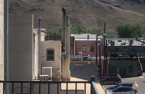 Salida Condominio | Heart of Downtown, Mount Views, 2 blks to River, FREE PARKING SPOT