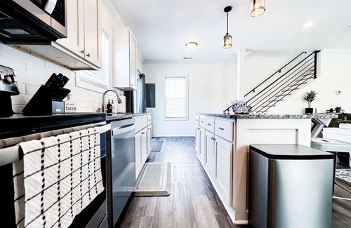 Wilmington Casa | Heart of Downtown- pet-friendly ILM retreat!