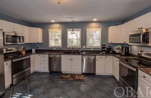 Sea Acres Casa | Heart of Duck!! Heated Pool, Hot Tub, Golf Cart