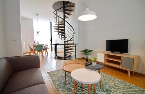 Quartier du Centre - Centrumwijk Apartamento | Heart of Grand Place - Stunning 3BR Triplex