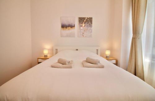 Quartier du Centre - Centrumwijk Apartamento | Heart of Grand Place - Stunning 3BR Triplex