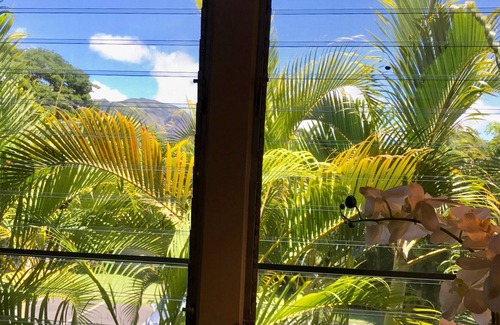 Historic Lahaina Front Street Condominio | 1-BR 1-baño en el piso superior BAMBOO Boutique Décor-AC-Wifi-Sleeps 4 "UBICACIÓN"