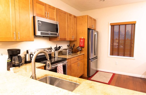 Morgantown Casa | Heart of Morgantown: 1 Mile to High Street! Fabulous House!